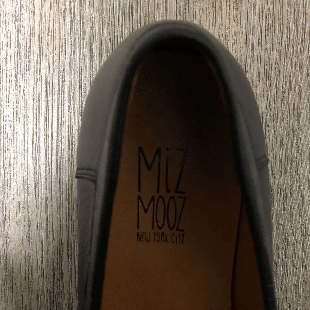 Miz Mooz Issy Flats Black Genuine Leather Loafers EU Size 41 Shoes Minimalist